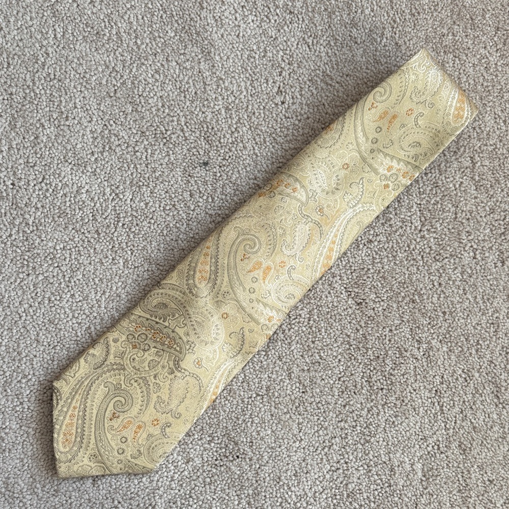 Paul Dione 100% Silk Tie